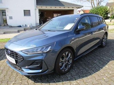 Gebraucht Ford Focus ST-Line X 125 PS (91 kW) 2023 Chromablau metallic Kombi
