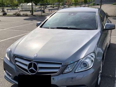 Mercedes E220