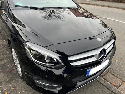 Gebraucht Mercedes B220 Edition 177 PS (130 kW) 2018 Schwarz Van / Kleinbus