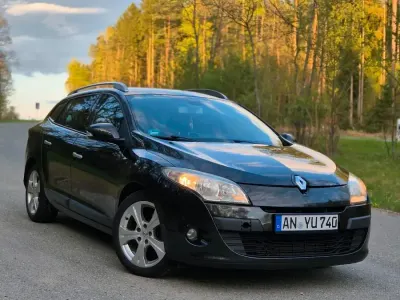 Używany Renault Mégane GrandTour Authentique 106 KM (77 kW) 2009 Czarny Kombi