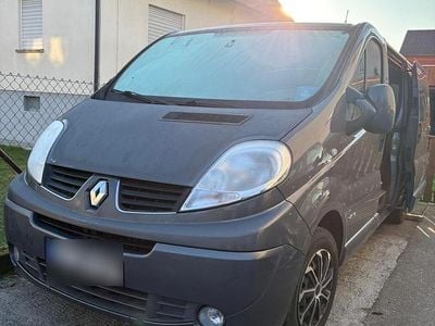 Gebraucht Renault Trafic 114 PS (83 kW) 2014 Grau Van / Kleinbus