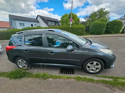 Gebraucht Peugeot 207 107 PS (78 kW) 2009 Grau Limousine