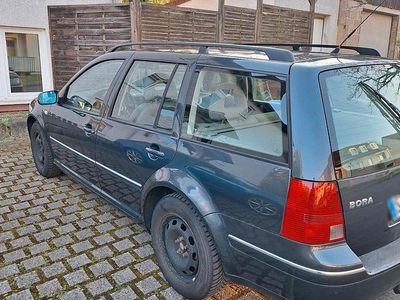 Gebraucht VW Bora 105 PS (77 kW) 2002 Blau Kombi