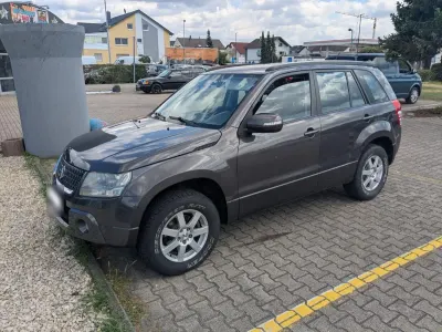 Gebraucht Suzuki Grand Vitara 140 PS (102 kW) 2009 Grau SUV