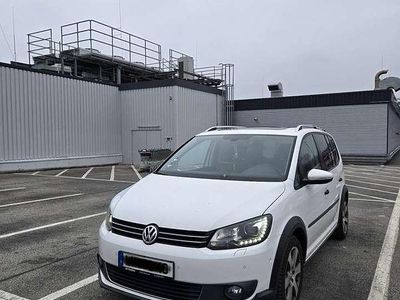 Gebraucht VW Touran 140 PS (102 kW) 2011 Weiß Van / Kleinbus