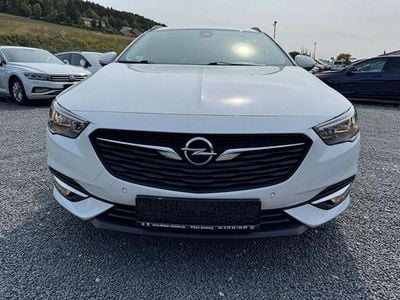 Gebraucht Opel Insignia Business 165 PS (121 kW) 2018 Weiß Kombi