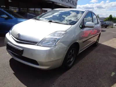 Gebraucht Toyota Prius Sol 77 PS (56 kW) 2005 Silver metallic Kleinwagen