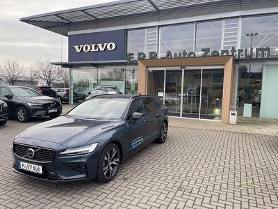 Gebraucht Volvo V60 Plus 310 PS (228 kW) 2025 Blau Kombi