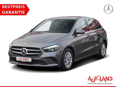 Grau Gebraucht 2019 Mercedes B180 Progressive Van / Kleinbus | 22.490 € (Fairer Preis)