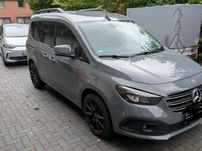 Gebraucht Mercedes T180 116 PS (85 kW) 2023 Grau Van / Kleinbus