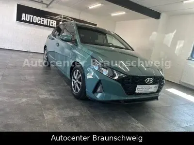 Second-hand Hyundai i20 Edition 30 101 CP (74 kW) 2022 Verde Hatchback