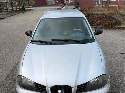 Usata Seat Cordoba 101 CV (74 kW) 2004 Grigio Berlina