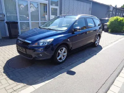 Gebraucht Ford Focus Sport 101 PS (74 kW) 2011 Blau Limousine