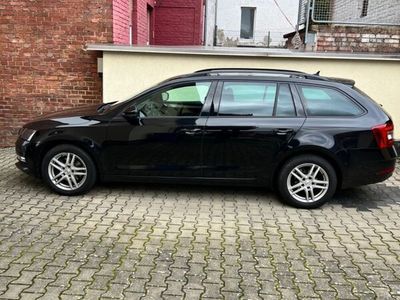 gebraucht Skoda Octavia 2.0 TDI SCR DSG Tour Combi Tour