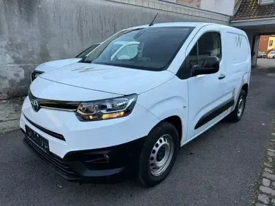 Gebraucht Toyota Proace City City 102 PS (75 kW) 2020 Weiß Van / Kleinbus
