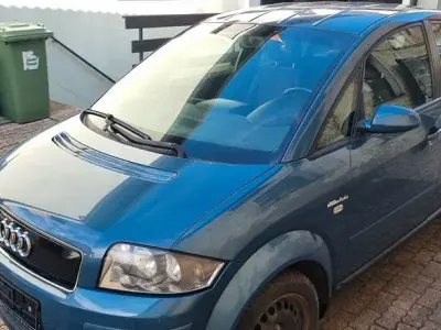 Gebraucht Audi A2 110 PS (80 kW) 2004 Blau Kleinwagen