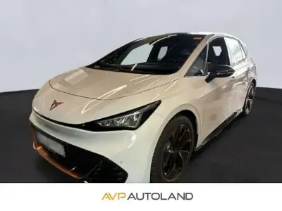 Gebraucht Cupra Born 150 kW (204 PS) 2024 Weiß Kleinwagen