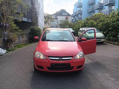 Begagnad Opel Corsa Cosmo 80 HK (58 kW) 2006 Röd Halvkombi