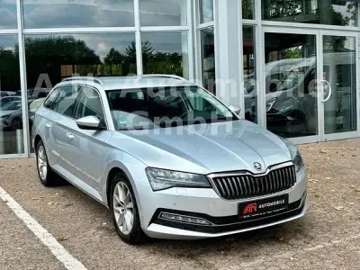Gebraucht Skoda Superb Style 150 PS (110 kW) 2022 Silber Kombi