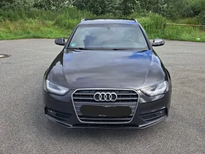 Gebraucht Audi A4 Comfort 143 PS (105 kW) 2013 Schwarz Kombi