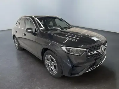Gebraucht Mercedes GLC300 AMG line 269 PS (197 kW) 2025 SUV
