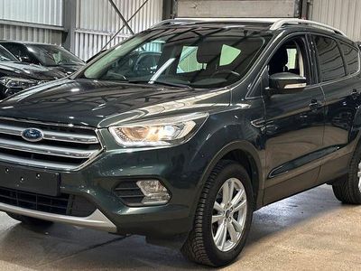 Gebraucht Ford Kuga Cool & Connect 120 PS (88 kW) 2018 Grün SUV