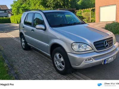 Gebraucht Mercedes ML270 163 PS (119 kW) 2003 Silber SUV