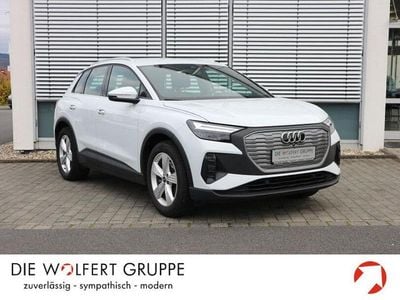 Gebraucht Audi Q4 e-tron Basis 125 kW (170 PS) 2022 Gletscherweiß metallic SUV