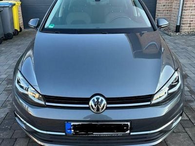 Gebraucht VW Golf VII 150 PS (110 kW) 2020 Grau Kombi