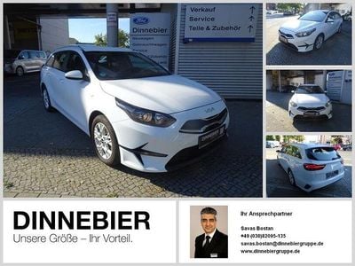 Gebraucht Kia Ceed Vision 160 PS (117 kW) 2023 Weiss Kleinwagen