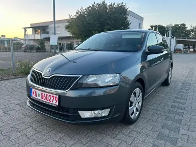 Gebraucht Skoda Rapid Ambition 90 PS (66 kW) 2016 Grau Kleinwagen