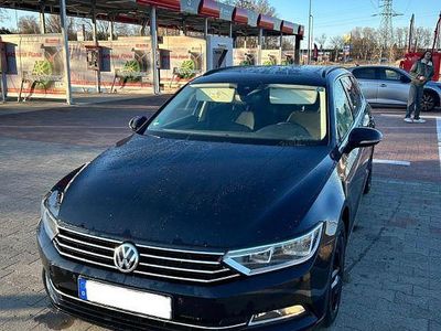 Gebraucht VW Passat Comfortline 150 PS (110 kW) 2019 Schwarz Limousine