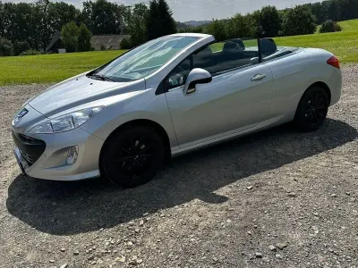 Gebraucht Peugeot 308 CC Premium 156 PS (114 kW) 2010 Silber Cabrio
