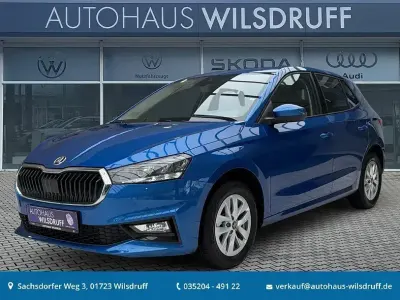 Gebraucht Skoda Fabia Selection 116 PS (85 kW) 2025 Raceblau metallic Limousine