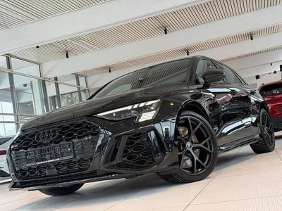 Schwarz Gebraucht 2024 Audi RS3 Sportback Sport Kleinwagen | 55.991 € (Guter Preis)