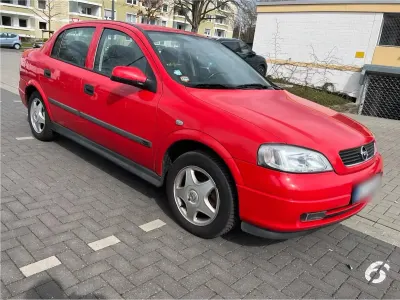 Gebraucht Opel Astra Elegance 82 PS (60 kW) 1999 Rot Limousine