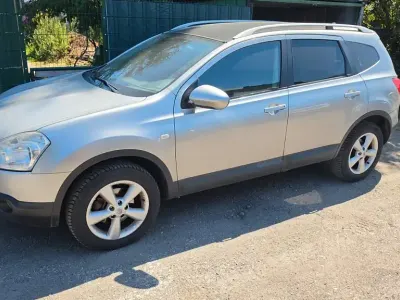 Gebraucht Nissan Qashqai +2 Acenta 114 PS (83 kW) 2009 Silber SUV