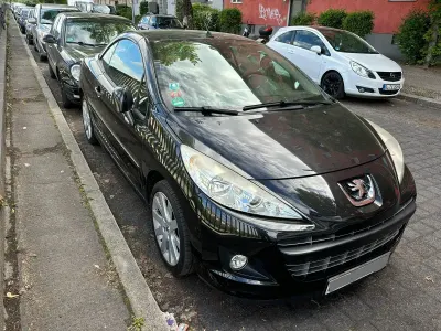 Gebraucht Peugeot 207 CC 120 PS (88 kW) 2010 Schwarz Cabrio