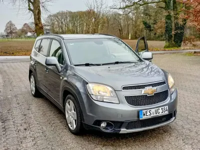 Second-hand Chevrolet Orlando LT 163 CP (119 kW) 2013 Albastru Monovolum