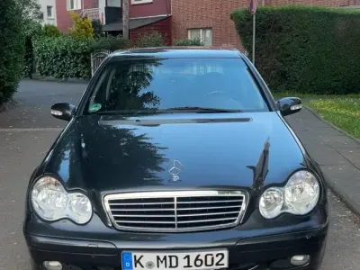 Gebraucht Mercedes C180 139 PS (102 kW) 2001 Grau Limousine