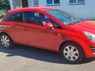 Gebraucht Opel Corsa Edition 70 PS (51 kW) 2014 Rot Kleinwagen