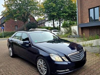 Mercedes E200
