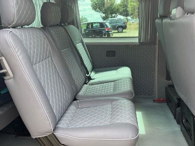 gebraucht VW Caravelle T5AHK 9 Sitzer Klima Leder vieles NEU