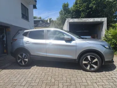 Gebraucht Nissan Qashqai 360º 163 PS (119 kW) 2015 Grau SUV