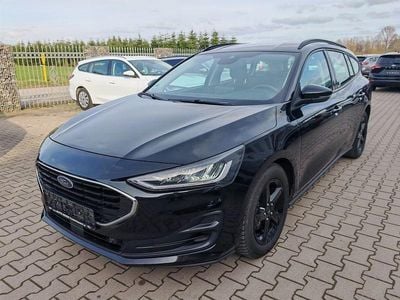 Gebraucht Ford Focus Cool & Connect 120 PS (88 kW) 2022 Schwarz Limousine