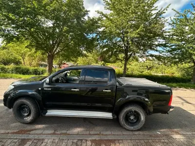Gebraucht Toyota HiLux 171 PS (125 kW) 2009 Schwarz Pickup