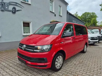 Gebraucht VW Multivan 150 PS (110 kW) 2018 Rot Van / Kleinbus