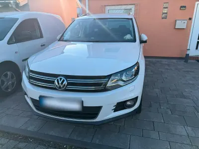 Gebraucht VW Tiguan Sportline 140 PS (102 kW) 2013 Weiß SUV