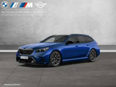 Neu BMW M5 Sport Line 585 PS (430 kW) 2026 Marina bay blau Kombi