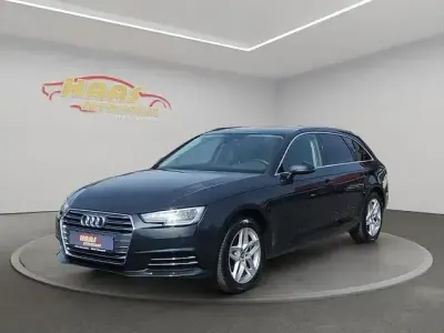 Używany Audi A4 Sport 150 KM (110 kW) 2018 Szary Kombi
